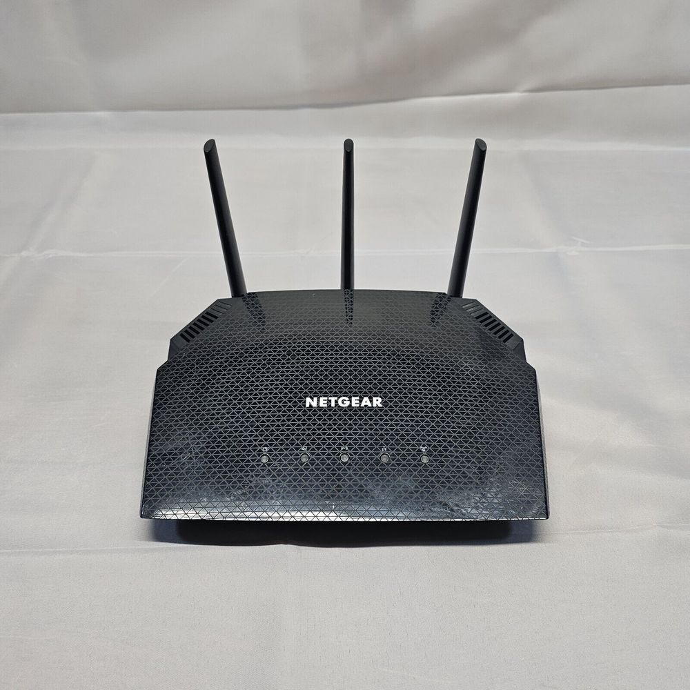 NETGEAR‎ Nighthawk RAX10 Dual-Band Wi-Fi 6 Router